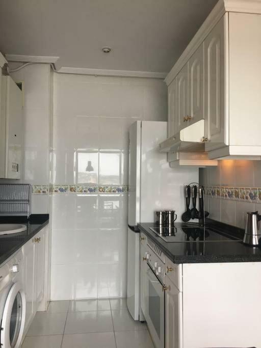 Апартаменти Apartamento Nautico Хіхон Екстер'єр фото